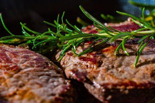 Carne a la parrilla